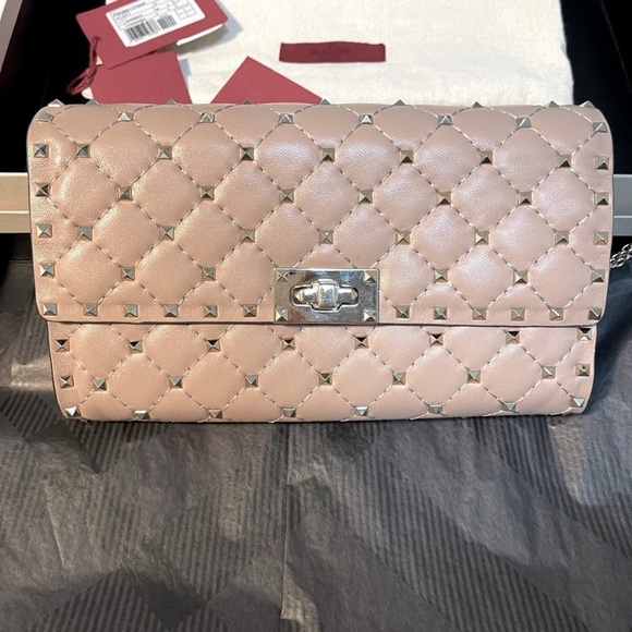 Valentino Garavani rockstud clutch, crossbody - Picture 1 of 10